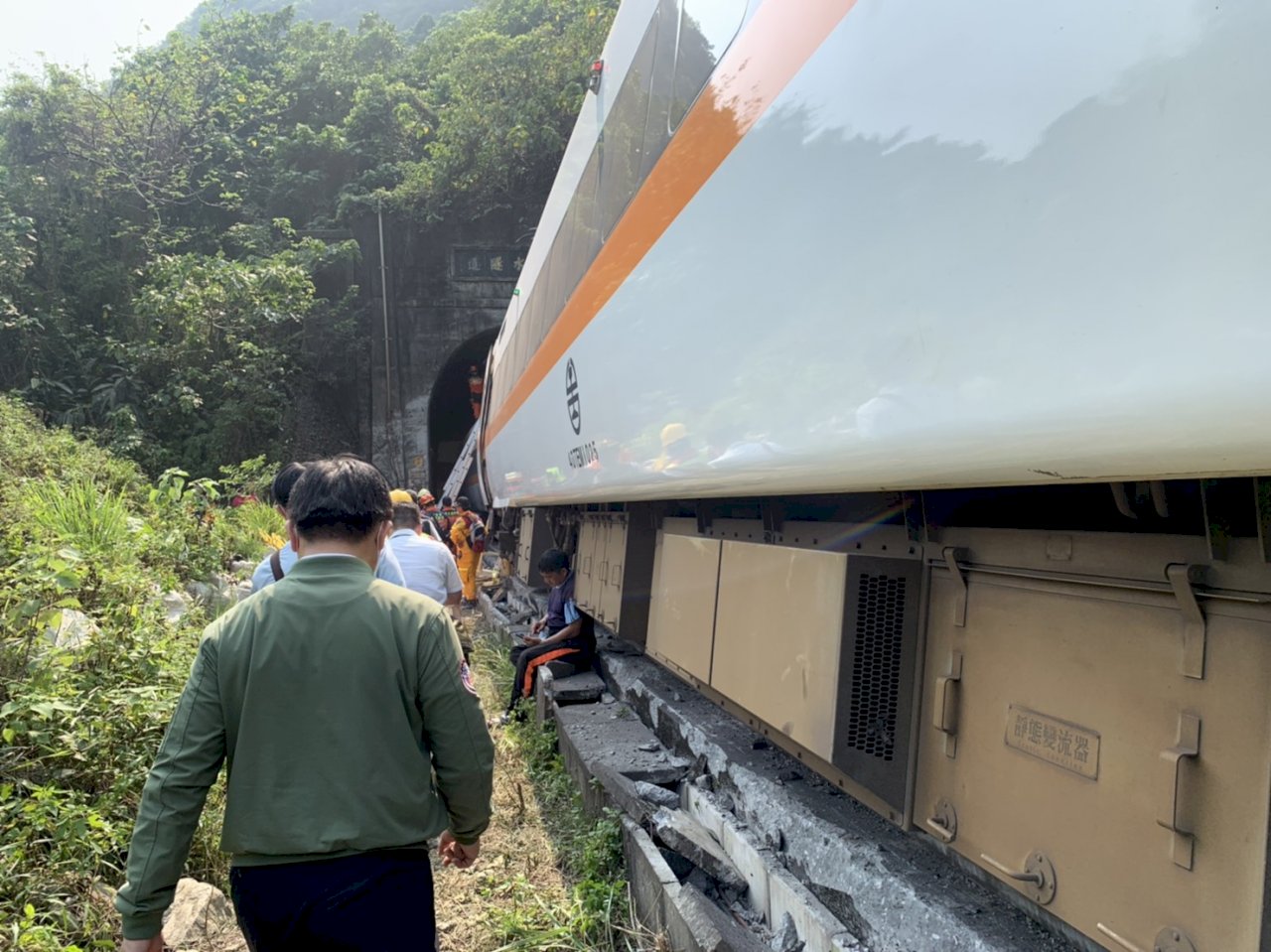 太魯閣號出軌／林佳龍請辭善後一肩扛 總統、蘇揆皆表明立場