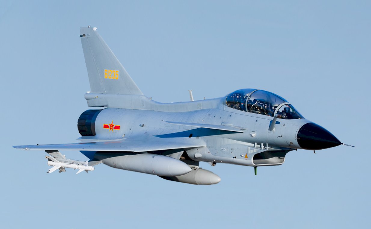 中共軍方通報訓練失事 一架南部戰區海軍戰機墜毀