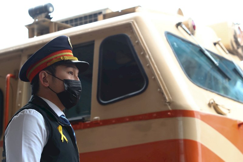 緊急通報專線被打爆 台鐵呼籲勿干擾危機處理