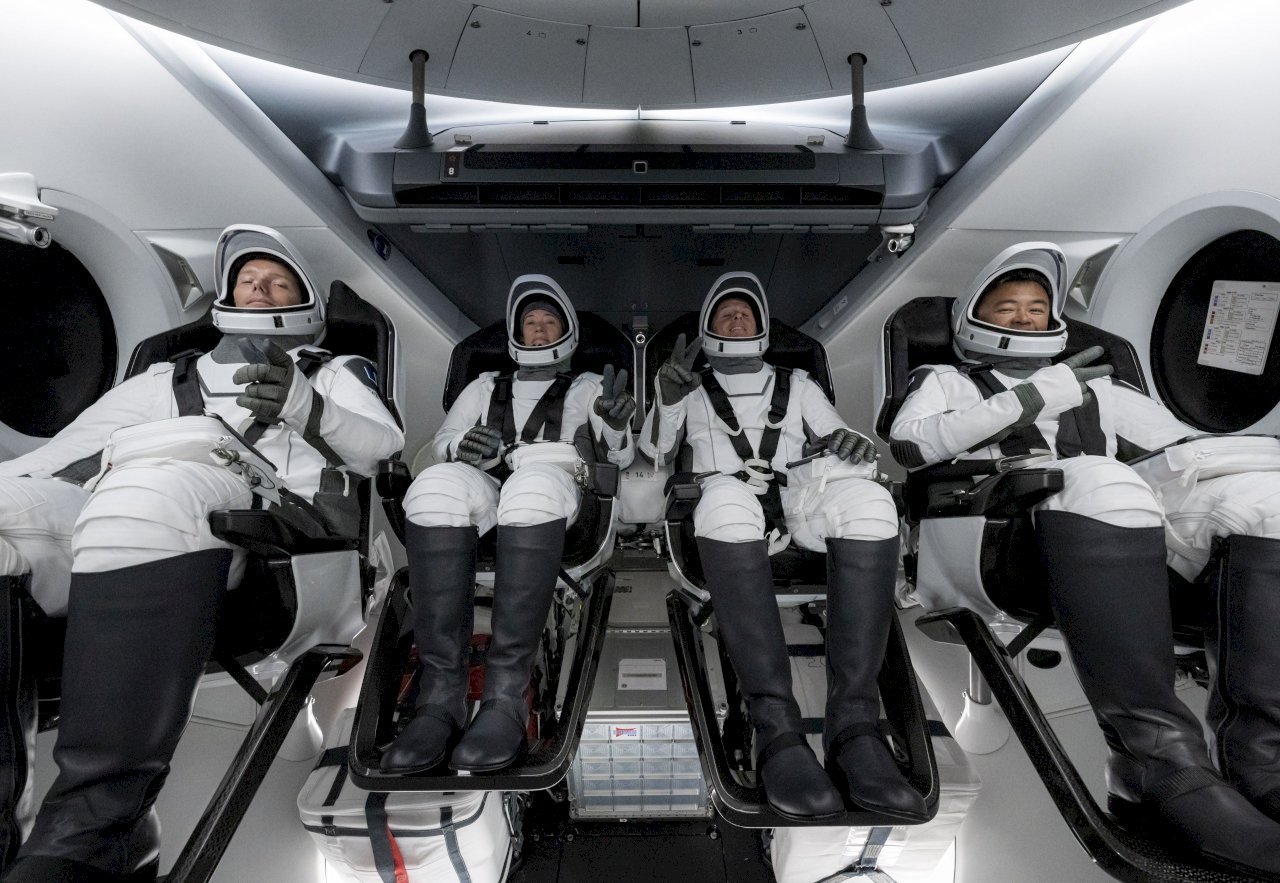 SpaceX第3次送人上ISS 首度重複使用火箭太空船