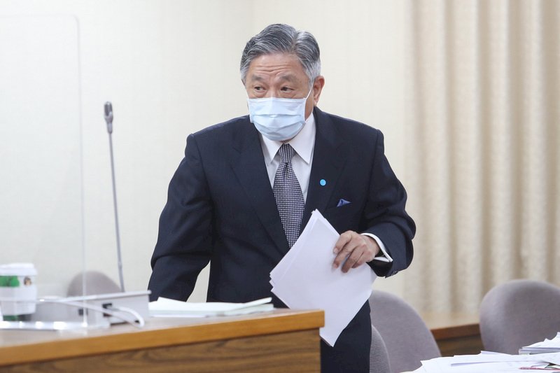 印度疫情持續惡化,外交部次長田中光(圖)5日在立法院外交及國防委員會表示,外交部現在正與旅行社洽談安排專機,送需要返台的僑胞送回來。此外,台灣旅客也可搭乘日本航空班機轉回台灣,目前已有20多人回國。 (圖:中央社)