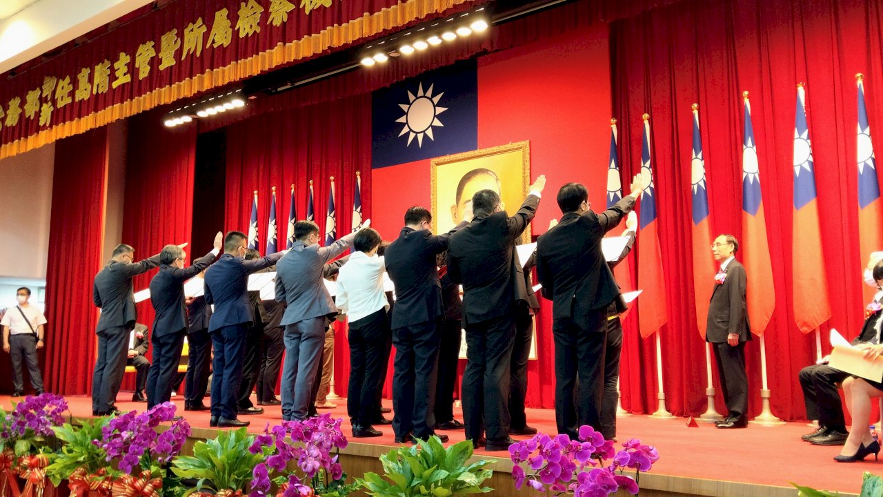 檢察長交接 蔡清祥:連續2次未達良好檢察官將汰除