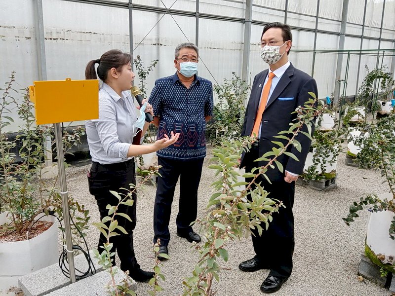 參訪農科院 童振源:結合僑台商壯大台灣農業
