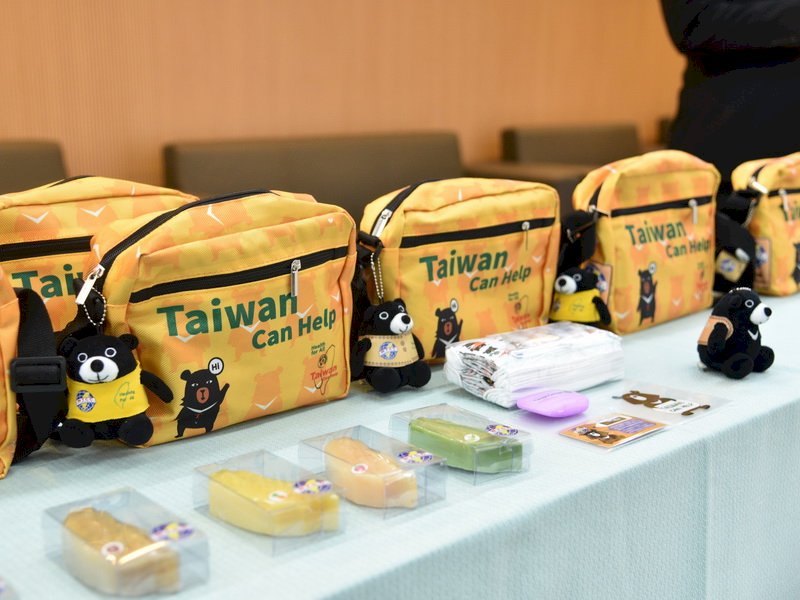 聲援台灣參與WHA 僑委會攜手世總再推防疫關懷包