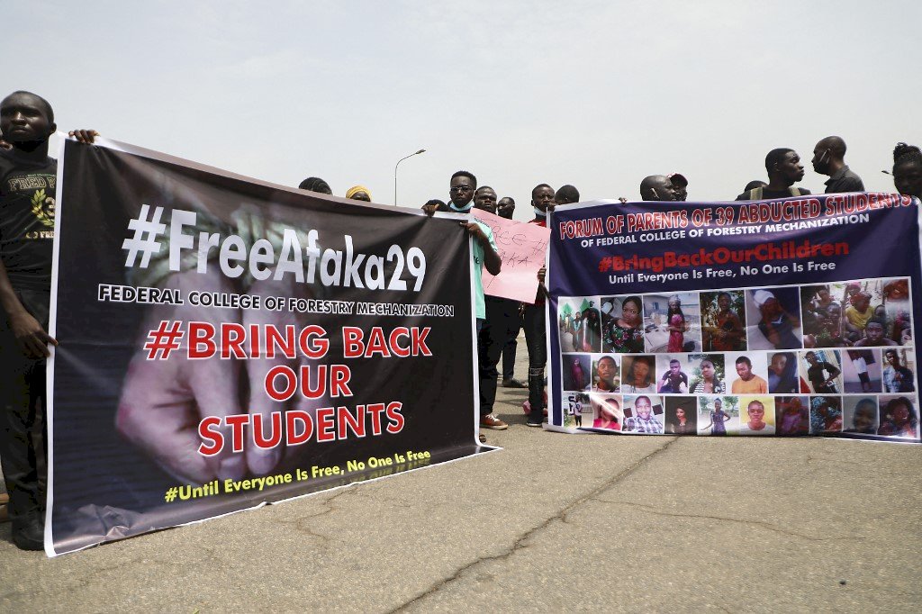 綁票驚魂2個月 奈及利亞29名學生獲釋