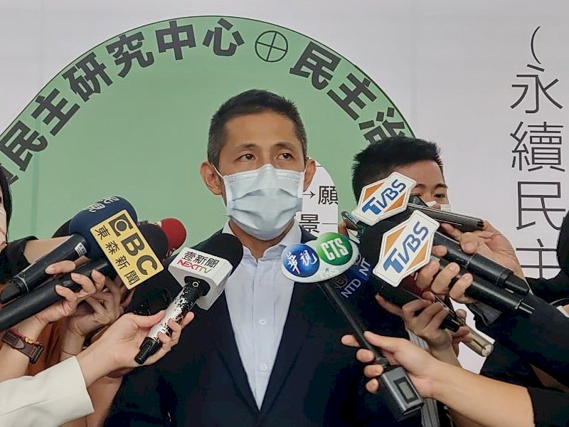 吳怡農:民進黨絕對不歡迎黑道人頭黨員