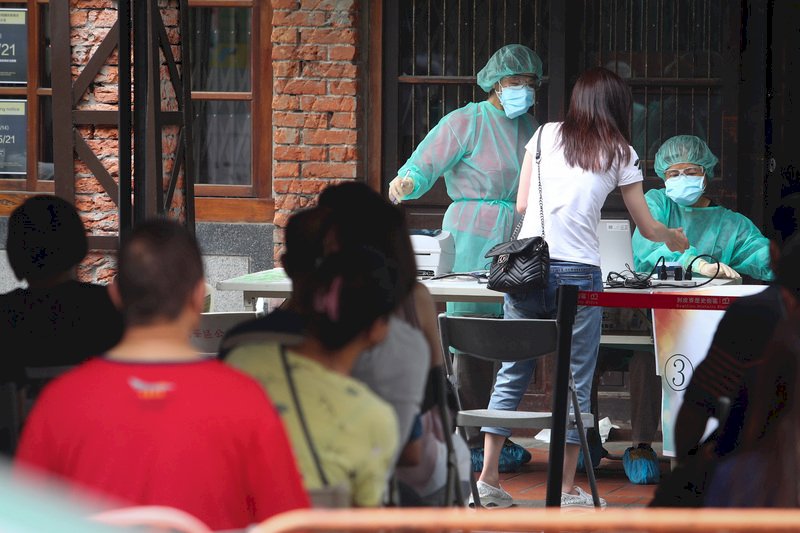 支援社區篩檢見人生百態 醫師讚:萬華居民很勇敢