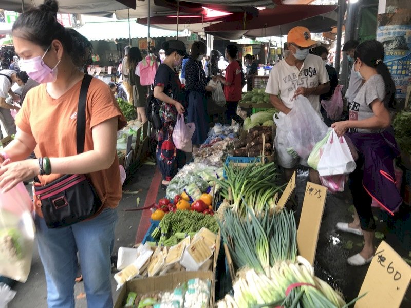 國內疫情升溫 學者：以為看到盡頭，其實還在隧道裡頭