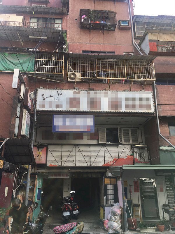 死了一名「黑戶寶寶」之後~在台非法移工悲歌