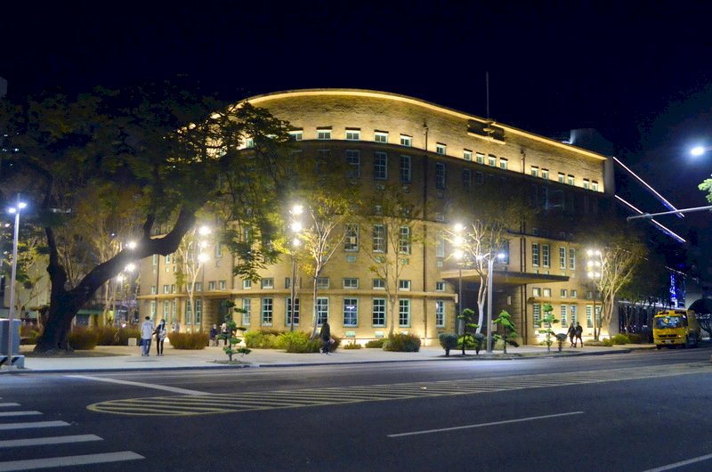 疫情期間,嘉義市立美術館休館不休息,即日起至7月12日與Giloo紀實影音合作推出「風景、時間與復返」線上影展。 (圖:中央社)