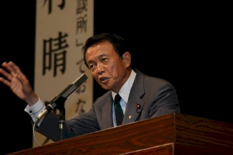 日本副相兼財長麻生太郎檢測陰性 解除居家隔離