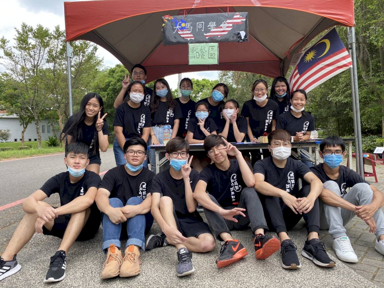 好多大學暑假很罩外籍生 大馬生感動:如同掉崖救命繩索