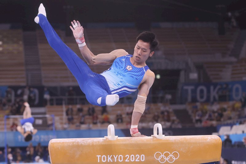 「鞍馬王子」李智凱28日在東京奧運體操男子全能決賽出賽,在擅長的鞍馬項目失誤,僅拿12.666分。 (圖:中央社)
