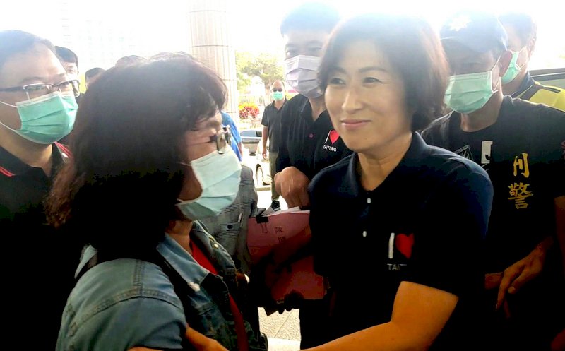台東縣府辦活動居民不從 池上鄉民遞連署書遭拒