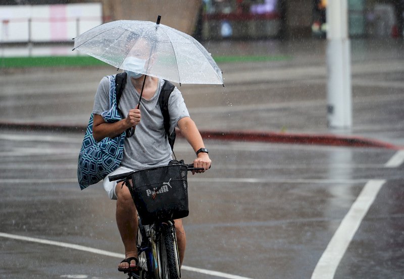 午後山區局部雷陣雨 留意璨樹颱風動態