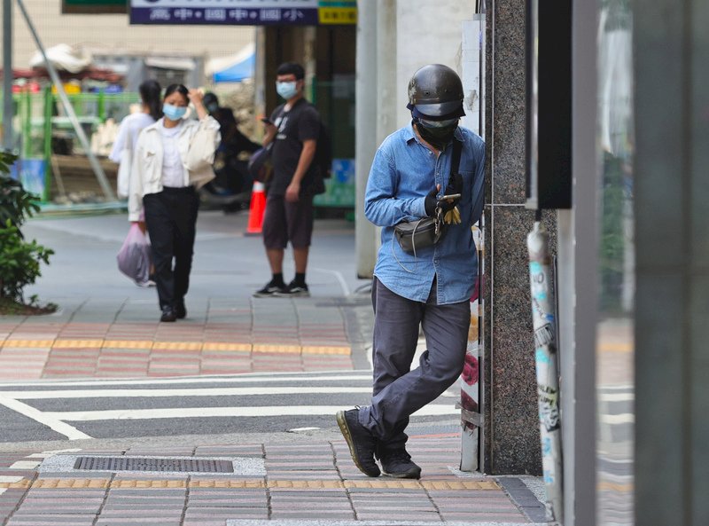 8月失業率4.24%連2月下降 仍創8年來同期新高