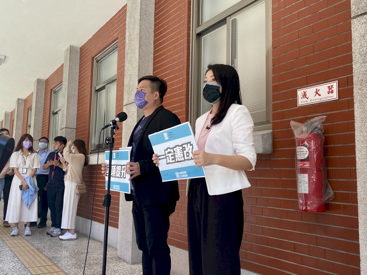 立院小黨擬要求盡早開議 協商鎖定憲改、疫苗與五倍券議題