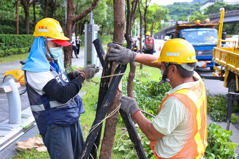 璨樹颱風逼近 北部今晚風雨增 週日全台受衝擊