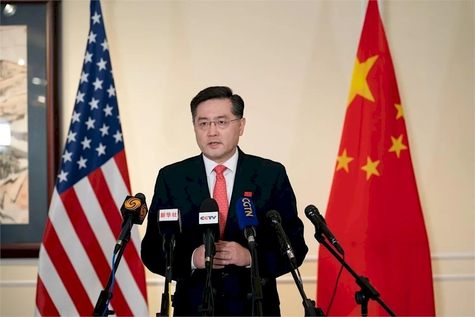 秦剛:北京將放寬美企主管旅行審批規定