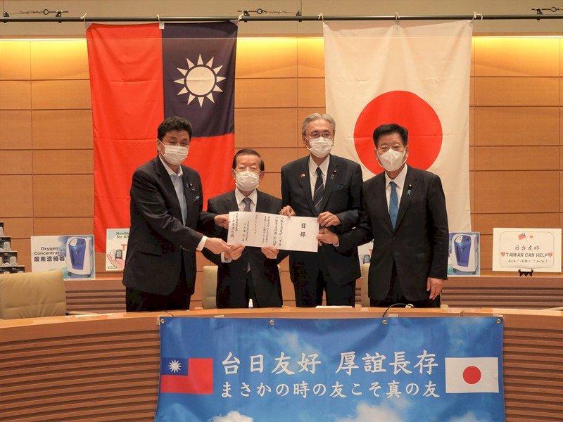感謝日本援台疫苗 謝長廷代表政府捐醫療物資
