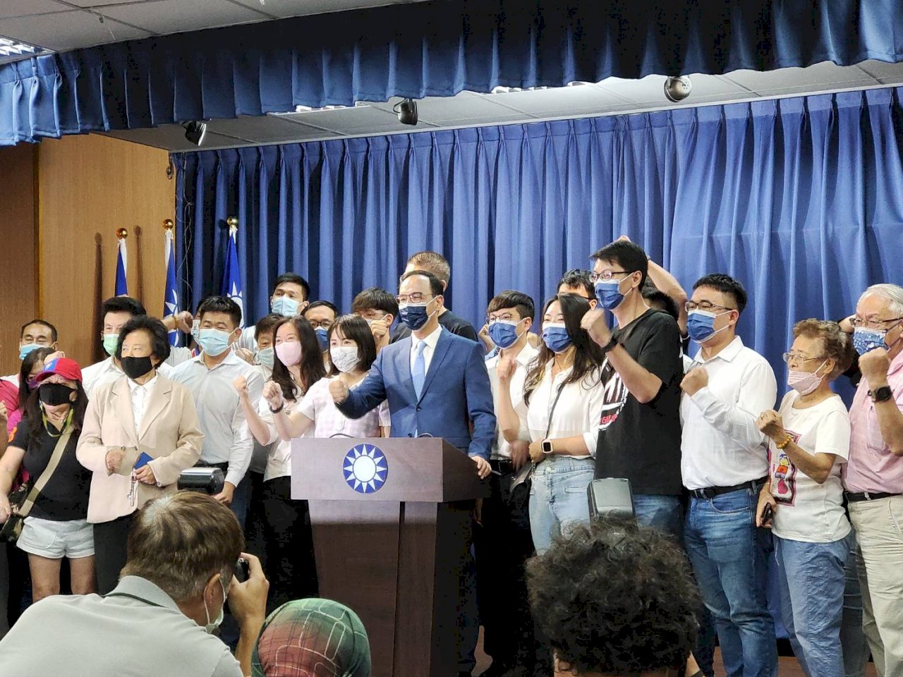 當選黨魁 朱立倫:民進黨要擔心了 不只戰鬥藍更是必勝藍