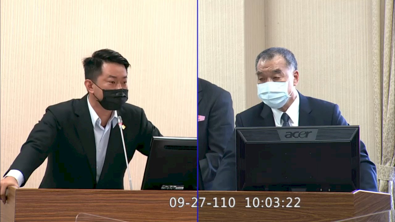 3Q與邱國正因台語通譯爆口角 立院宣布通譯新制暫緩