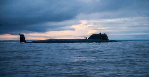 俄羅斯自水下潛艦試射極音速飛彈