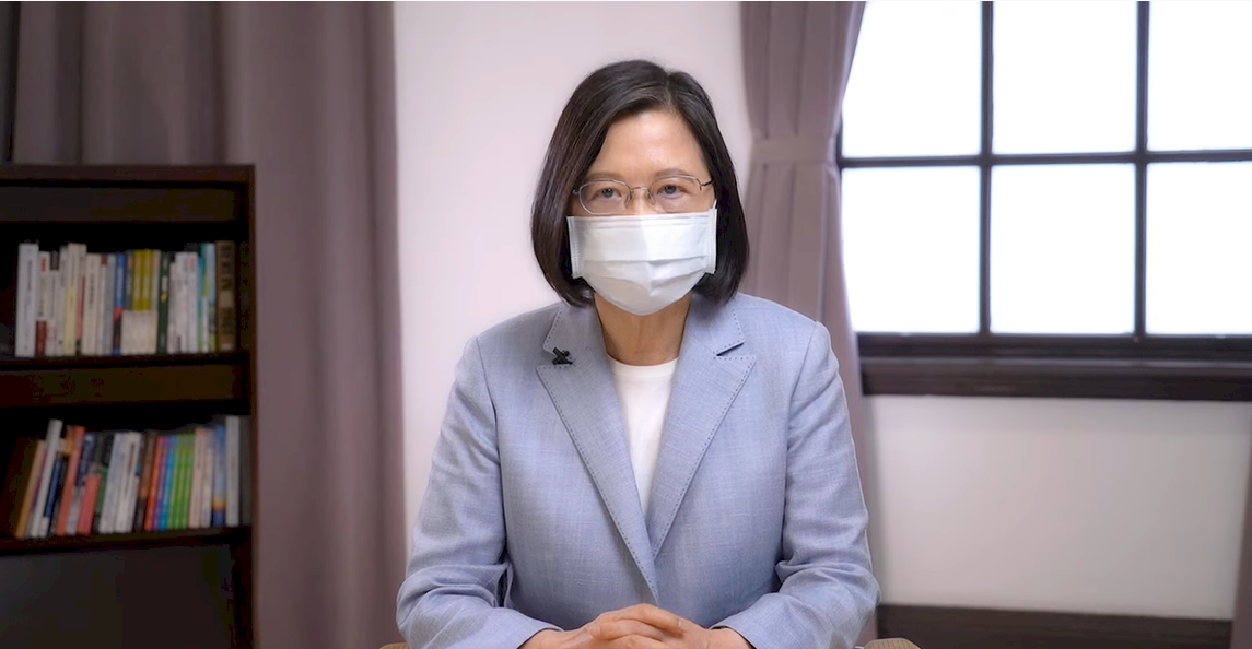 總統:疫情尚未結束 拜託所有護理人員一起守護台灣(影音)