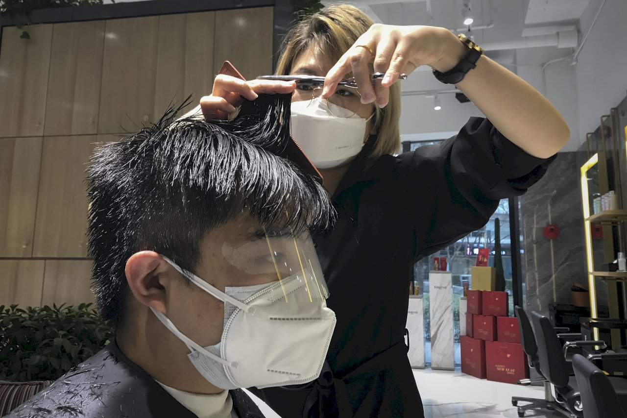 戶口至上讓中國年輕人學得好技能卻難安家 壓榨完只能被趕回老家