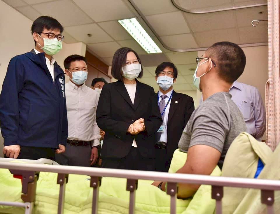 總統:中央地方合作 最快時間全面盤點老舊建築