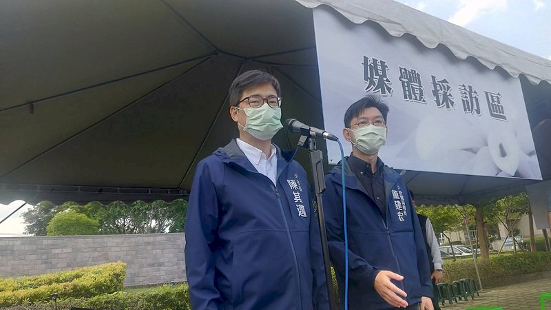 高雄大火不分藍綠關心 陳其邁:十二萬分謝意