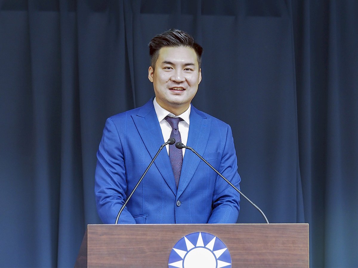 藍國際部副主任黃裕鈞12月赴美 加強對美溝通