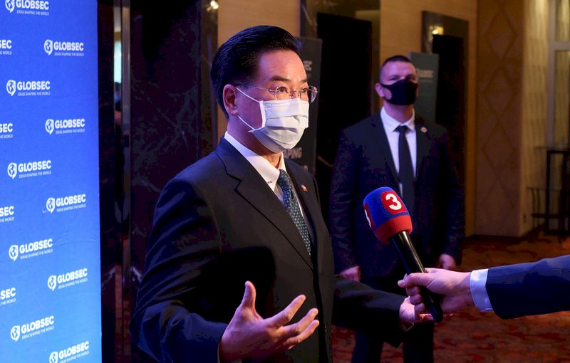 斯洛伐克媒體專訪 吳釗燮：台灣是值得信賴的夥伴
