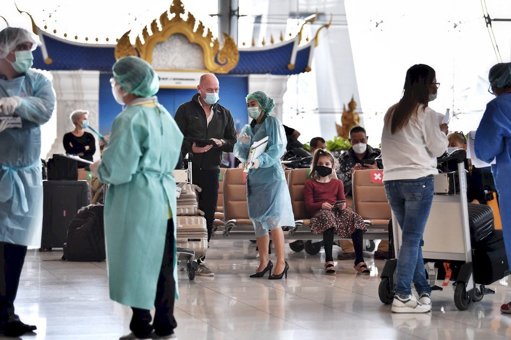 盼提振觀光經濟 泰國曼谷迎接首批免隔離外國旅客