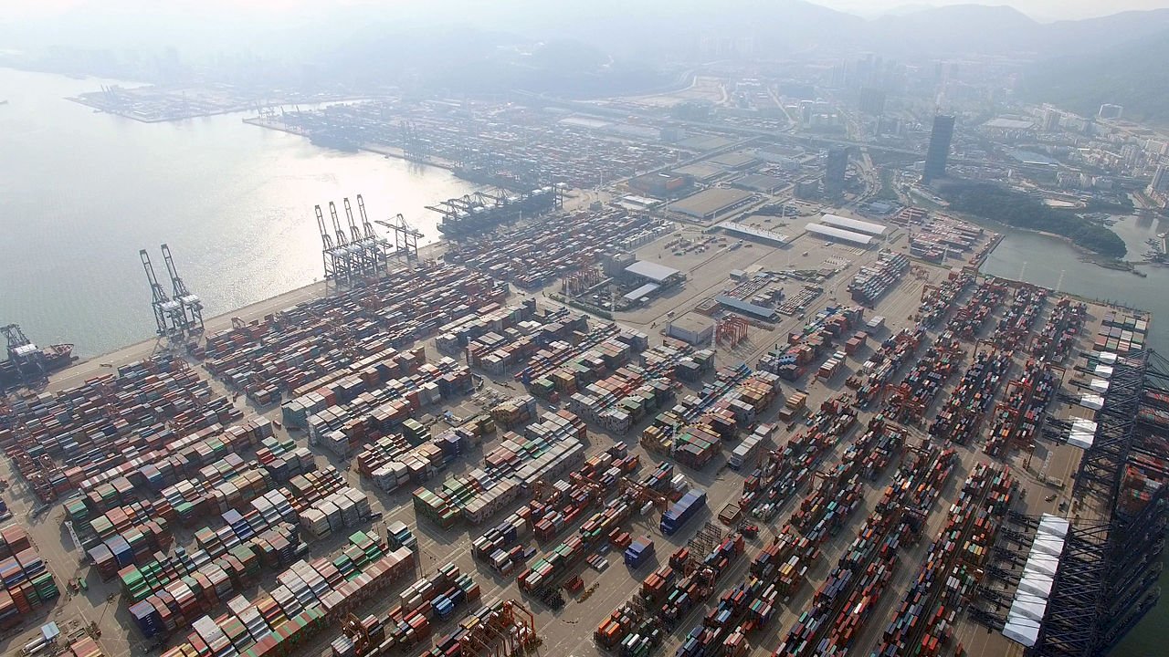 中國新數據法引寒蟬效應 消失的船舶資訊添全球亂子