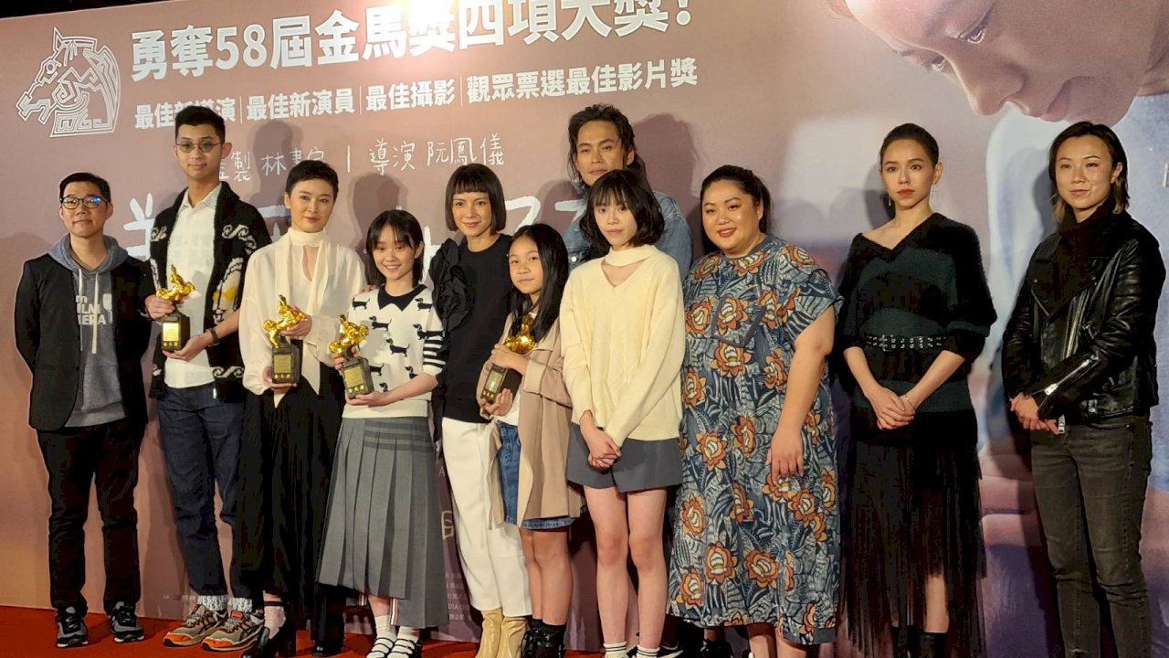 《美國女孩》本週末上映 李心潔現身首映會力挺 導演坦言票房壓力大