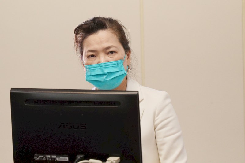 又傳參選彰化縣長 王美花笑稱:不要再派工作給我!