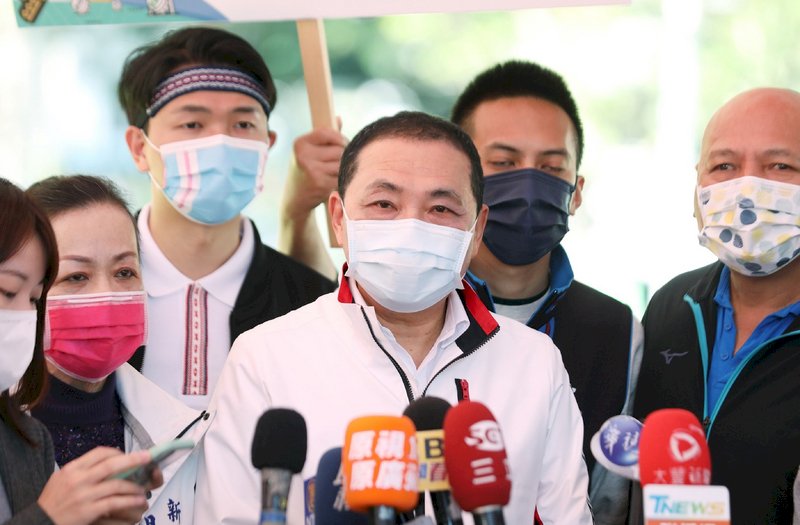 新北防疫助手App警示百米內確診足跡 侯友宜:防疫更到位