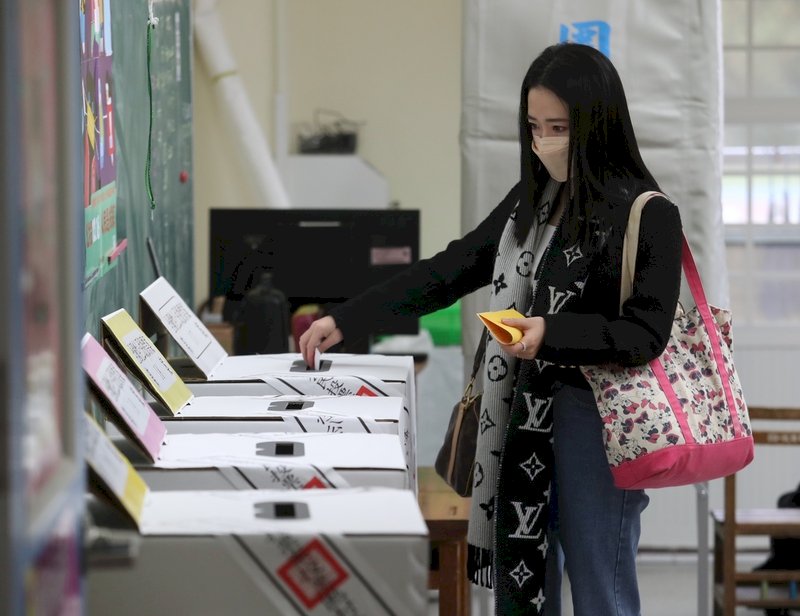 立委提案公投綁大選  中選會：選務高度複雜負荷過重