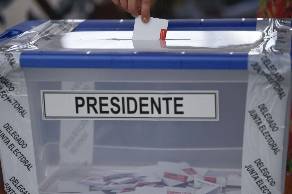智利總統大選決選 初步開票柏瑞克領先