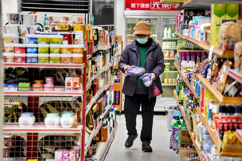 2月CPI連7月突破2% 外食費漲幅創13年來新高