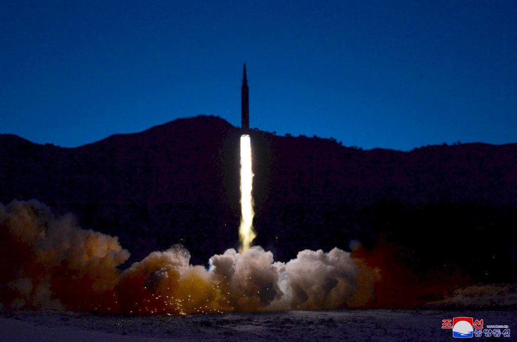 北韓時隔5年射彈飛越日本上空 時機費猜疑