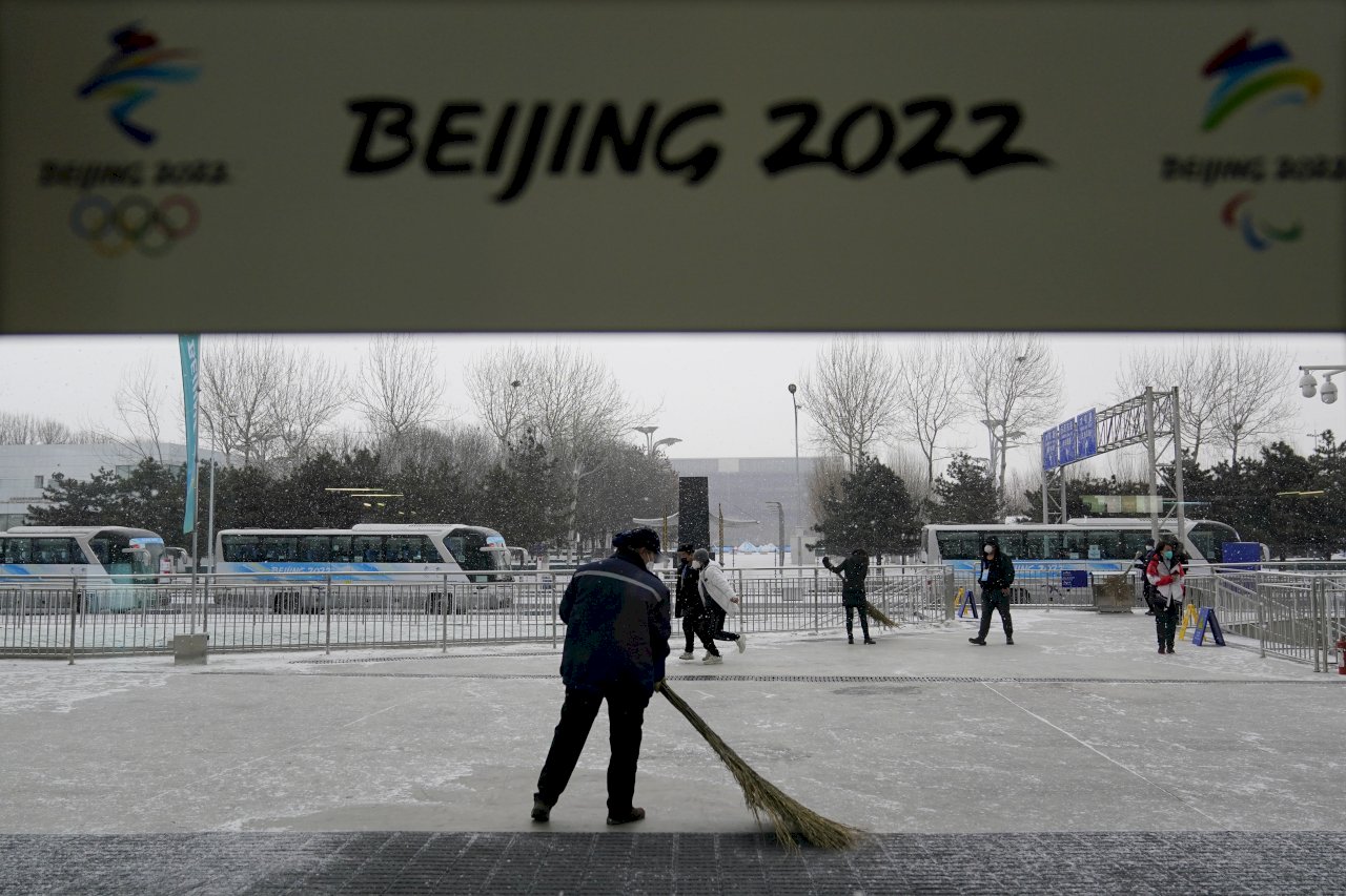 憂遭監控 外媒帶拋棄式手機電腦採訪北京冬奧