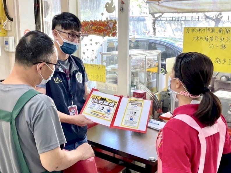 守護台灣豬肉 移民署2周訪1710間外來人口店家宣導