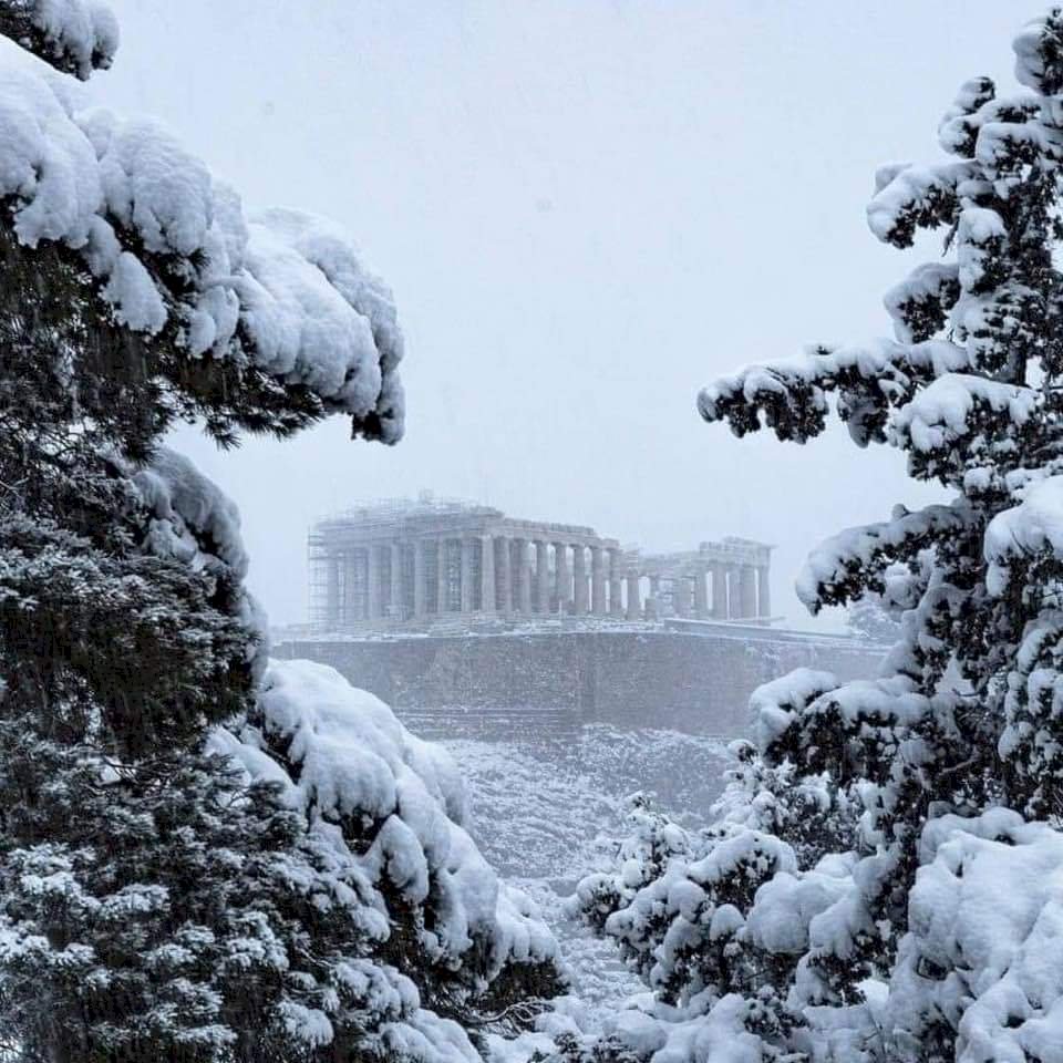 暴風雪侵襲希臘 首都雅典安全疏散數千人
