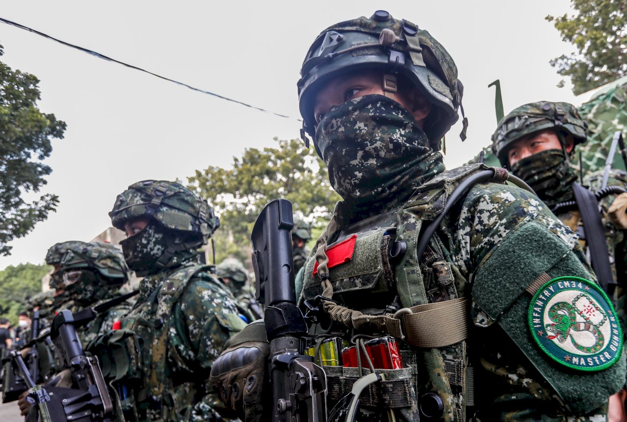 原來台灣可以很亮眼!香港刺激與疫情、供應鏈韌性 催化青年世代國安思維質變