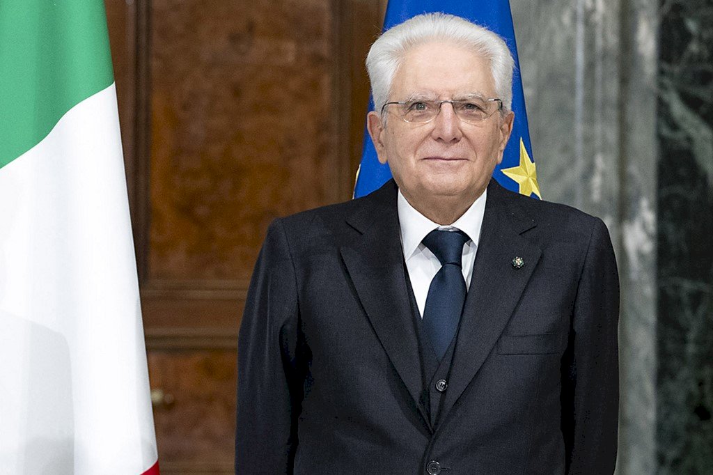 化解政治危機 想退休的馬達雷拉連任義大利總統