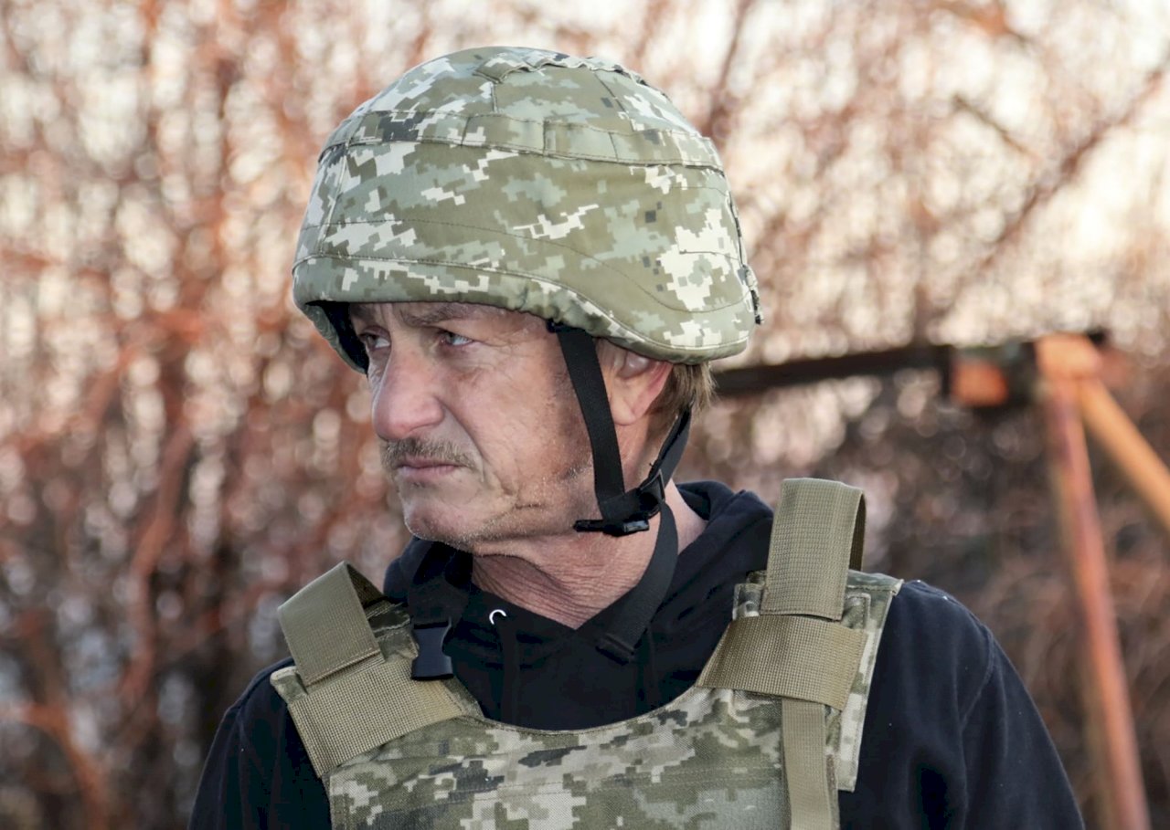 記錄戰爭真實面 奧斯卡影帝西恩潘親赴烏克蘭