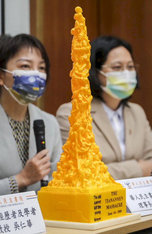 佩洛西打算訪台未果、澳洲的古巴危機與香港恥辱柱在台復建