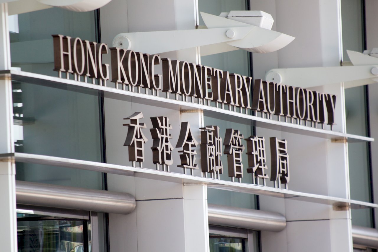 外資持續流入 香港金管局注資干預港幣匯價